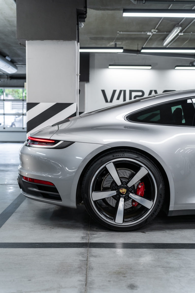 911 Carrera 4S Srebrna_web-9