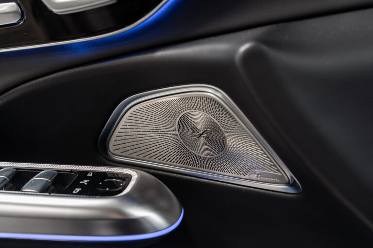 20250311-Mercedes-E-klasa-web-036