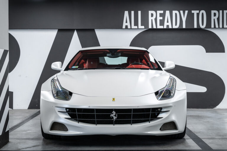Ferrari Lusso_web-2