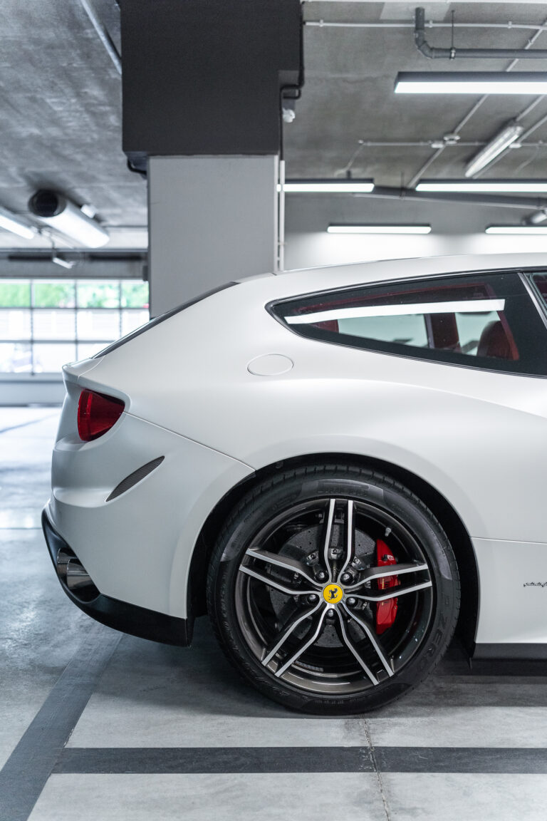 Ferrari Lusso_web-9