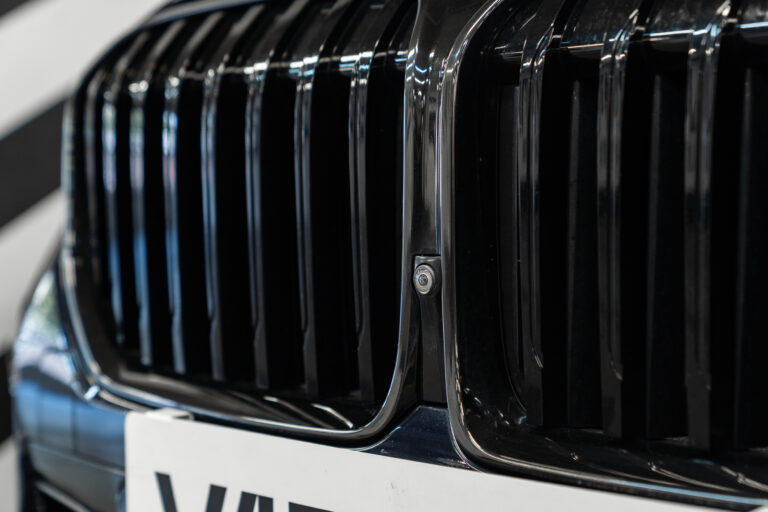 20250806-Bmw750d-010