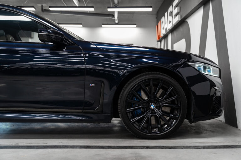 20250806-Bmw750d-023