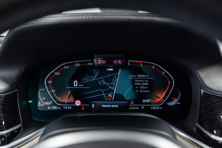 20250806-Bmw750d-026