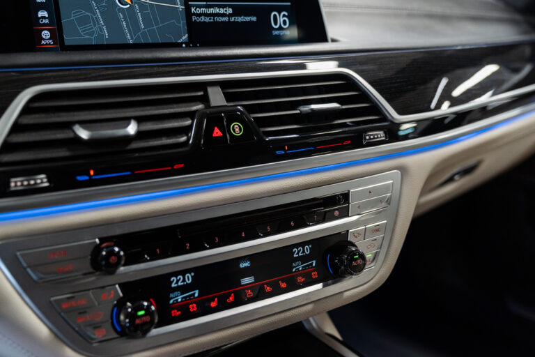 20250806-Bmw750d-027