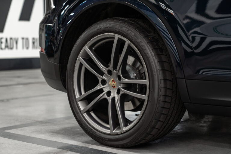 20250919-PorscheCayenne-017