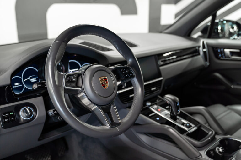 20250919-PorscheCayenne-022