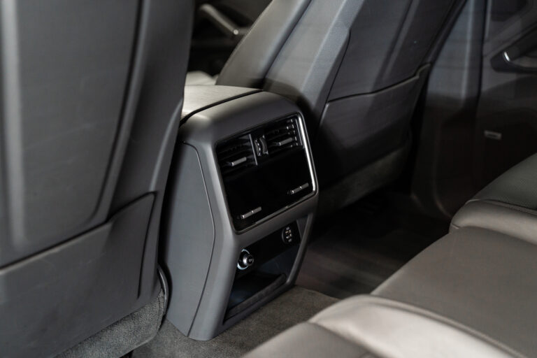 20250919-PorscheCayenne-026