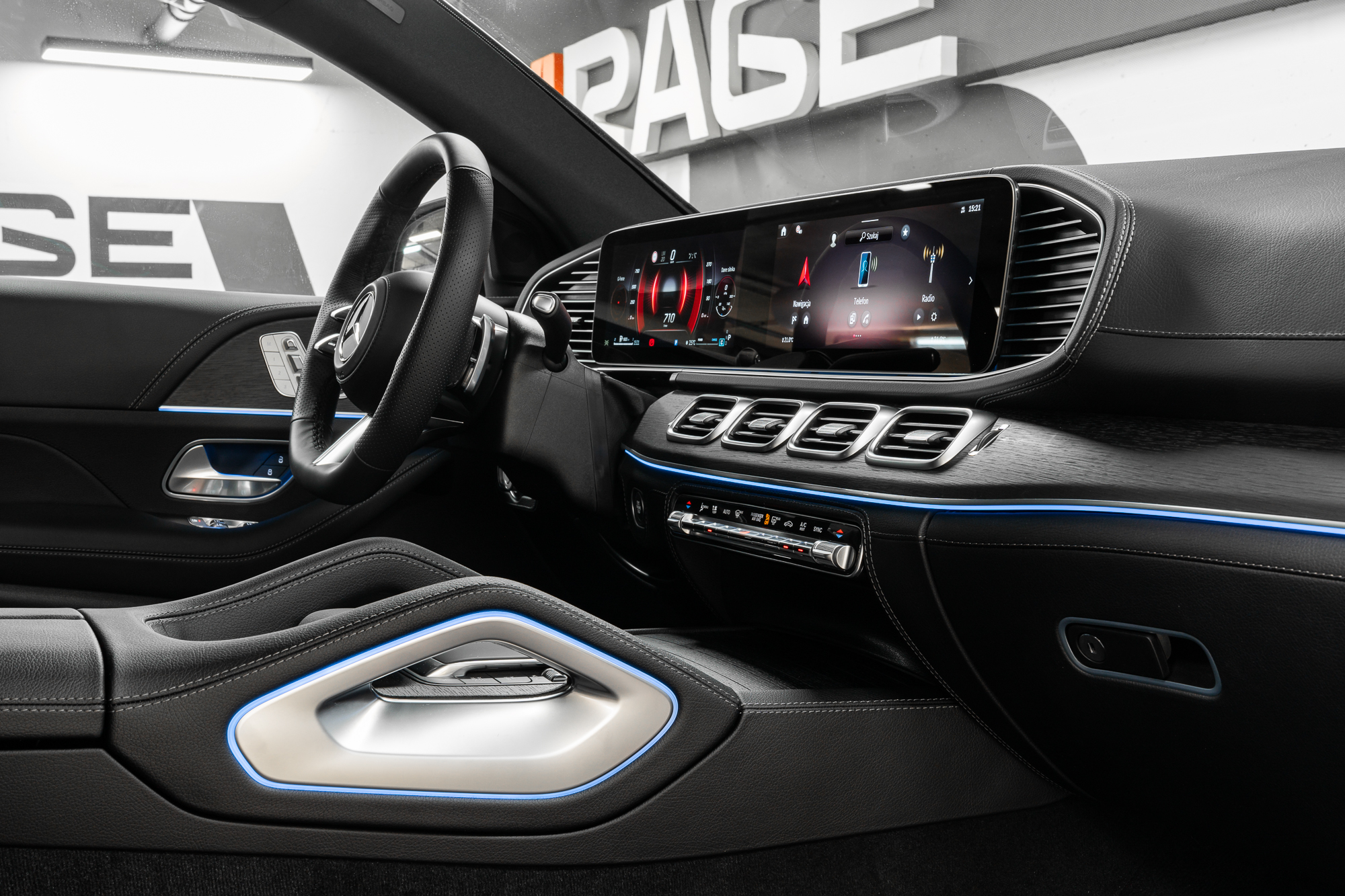 20250212-MercedesGLEcoupe-web-035